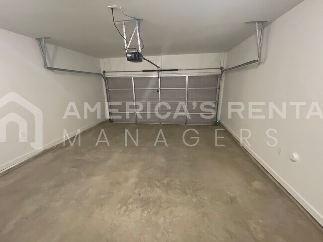 Building Photo - Home for Rent in Oak Grove, AL!!! COMING SOON!