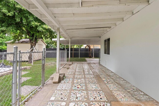 Building Photo - 15210 SW 304th St