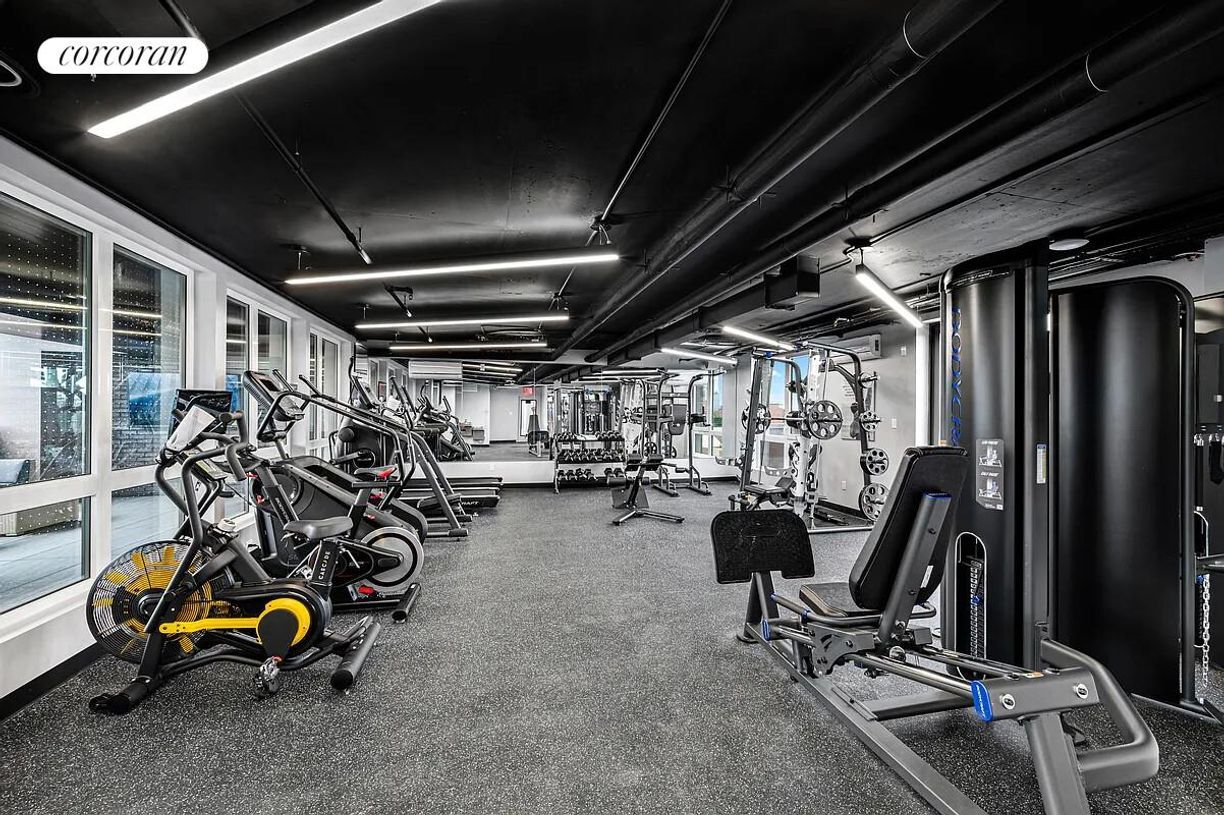 Building Photo - 1 Putnam Ave