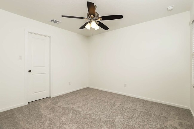 Building Photo - 14431 Jenson Crk