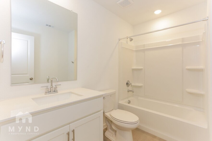 Building Photo - 10140 Dalgreen Cir