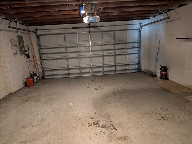 Building Photo - 8206 Dedham Dr