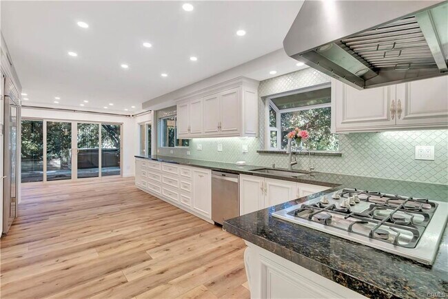 Building Photo - 119 Bell Cyn Rd