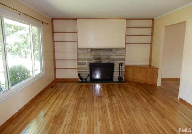 Building Photo - 1840 Woodland Ave