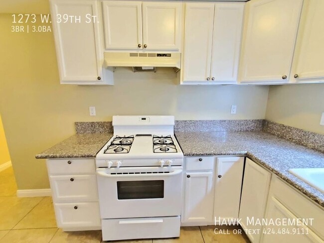Building Photo - 1273 W 39th St