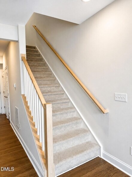 Building Photo - 602 Market Grove Dr