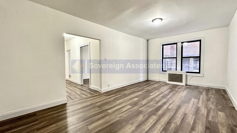 Building Photo - 305 Convent Ave
