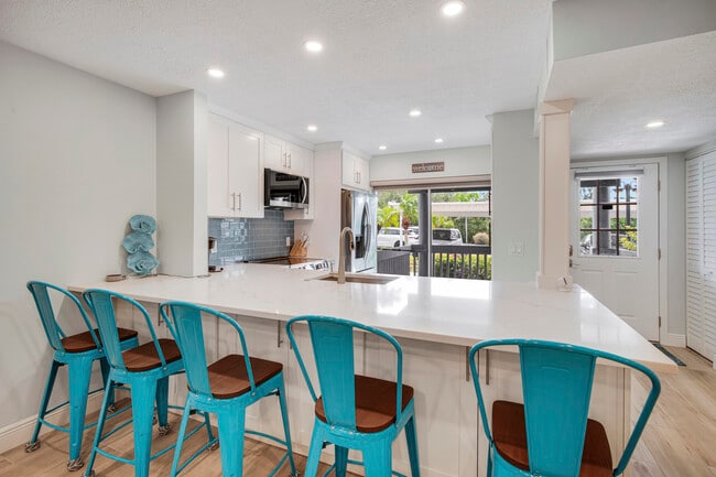 Building Photo - 1637 NE Nautical Pl