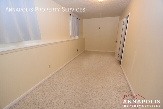 Building Photo - 130 Dennis Rd