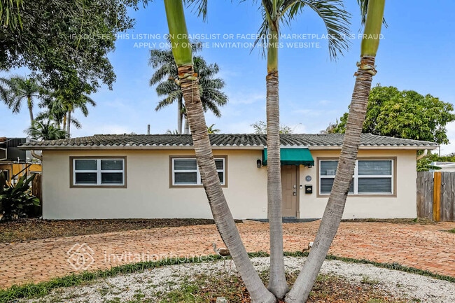 Building Photo - 830 N 10th Ave