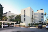 Building Photo - 1935 Gulf of Mexico Dr