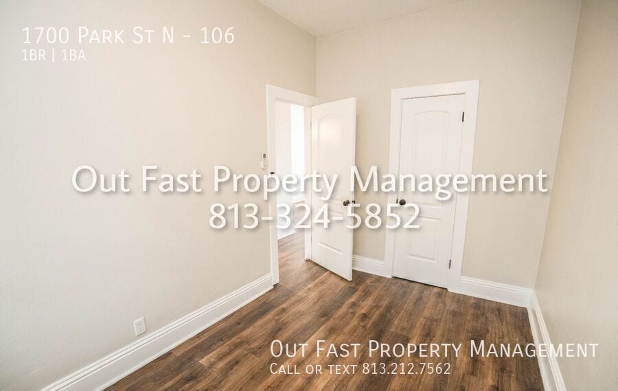 Building Photo - 1700 Park St N