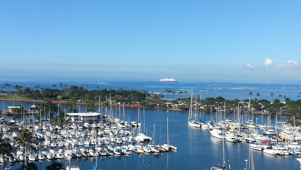 Building Photo - 1676 Ala Moana Blvd