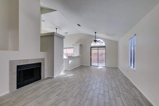 Building Photo - Beautifully Upgraded 3BD/2BA Home in Henderson’s Green Valley