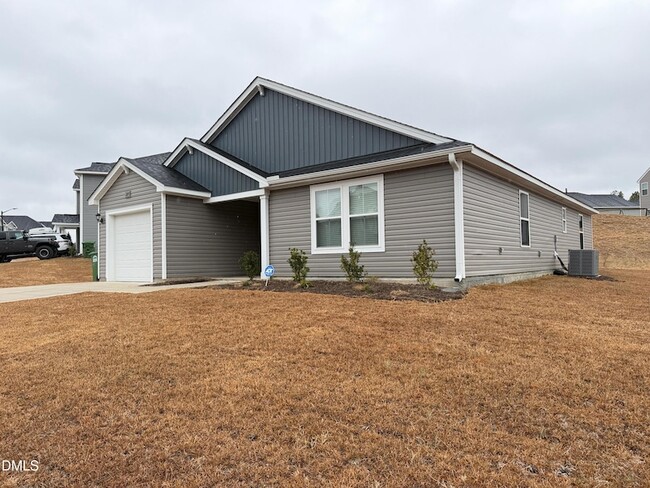 Building Photo - 289 Greenbay St