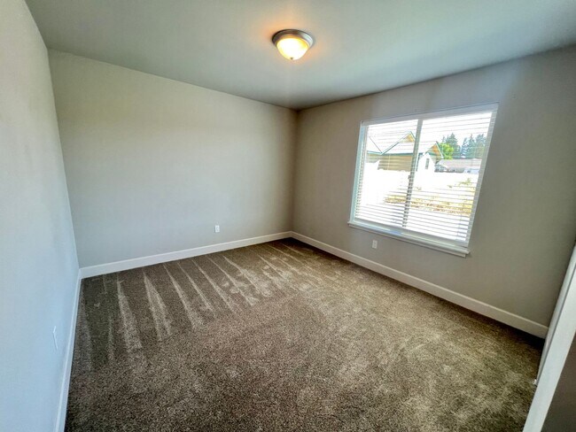Building Photo - Modern 4 Bedroom Rambler in Ellensburg
