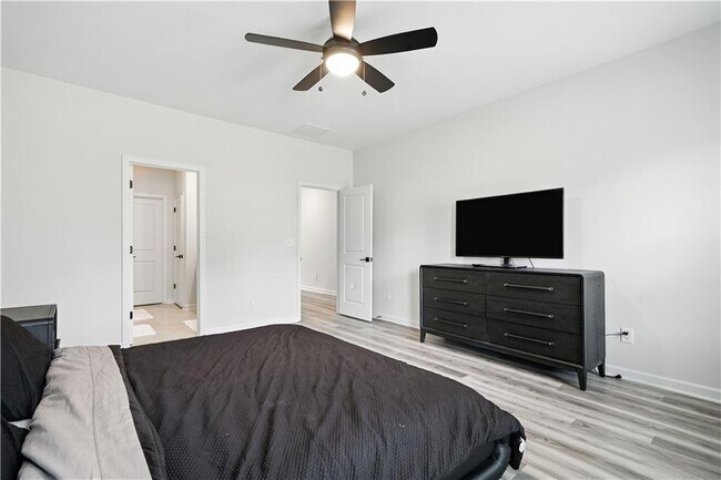 Building Photo - 3894 Saddle Bag Ct