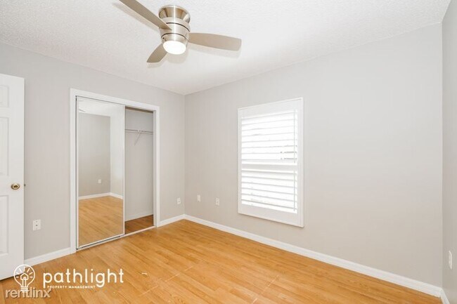 Building Photo - 3 br, 2 bath House - 450 S Cedar Ave UNIT