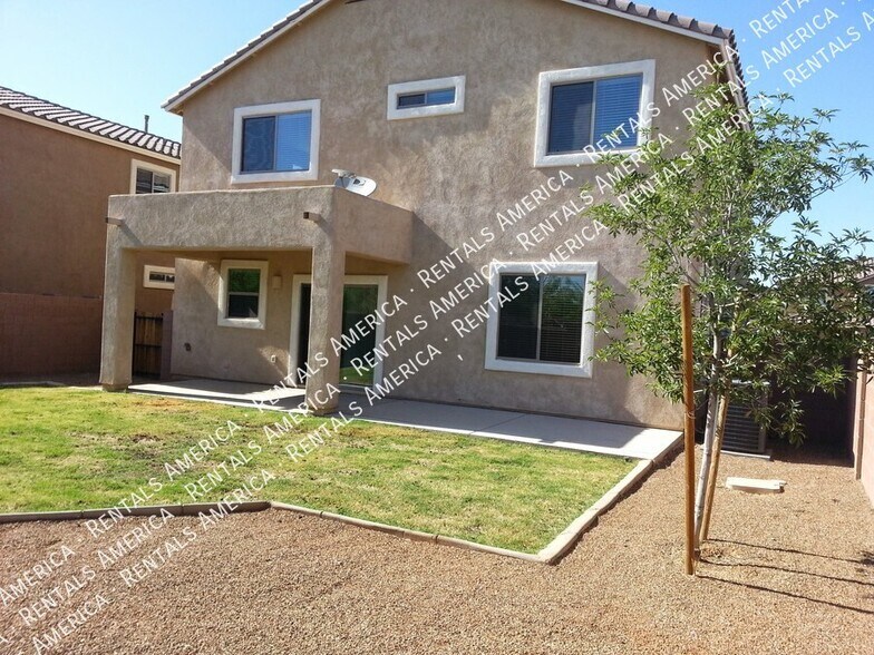 Building Photo - 445 W Corte Planga