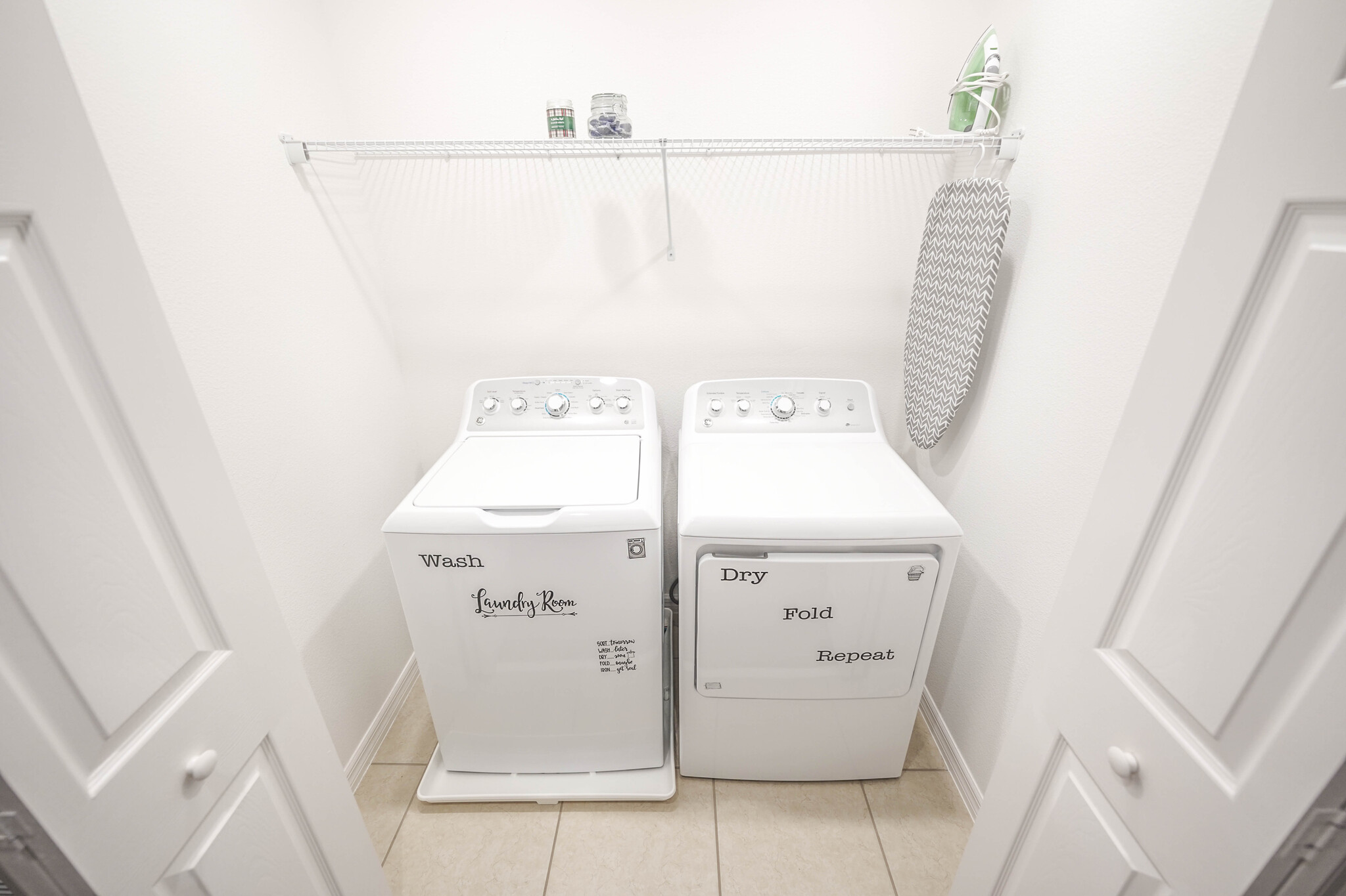 Laundry room - 370 Annabelle Way