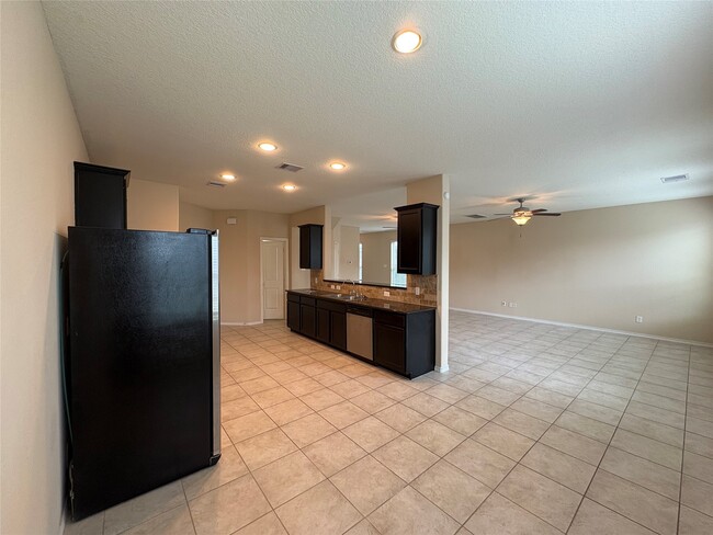 Building Photo - 1410 Spencer Glen Ln