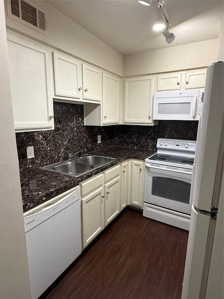 Building Photo - 17202 Imperial Valley Dr