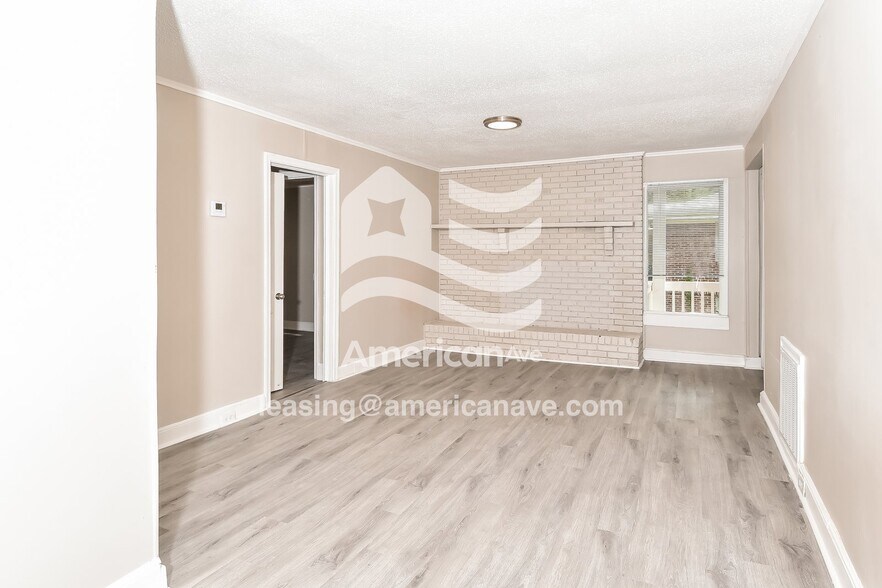 Building Photo - 205 Bowling Ave