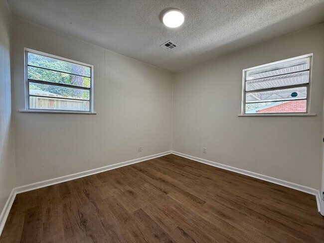 Building Photo - Now Available for Rent! Section 8 Welcome!