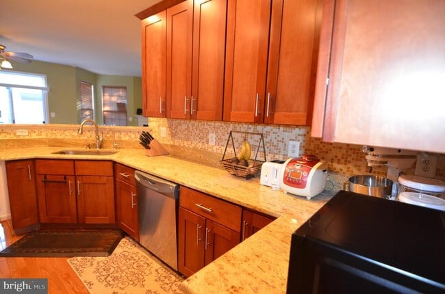 Building Photo - 2946 Saxon Flowers Dr