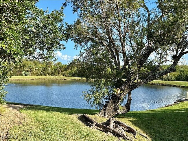 Building Photo - 15427 Crystal Lake Dr