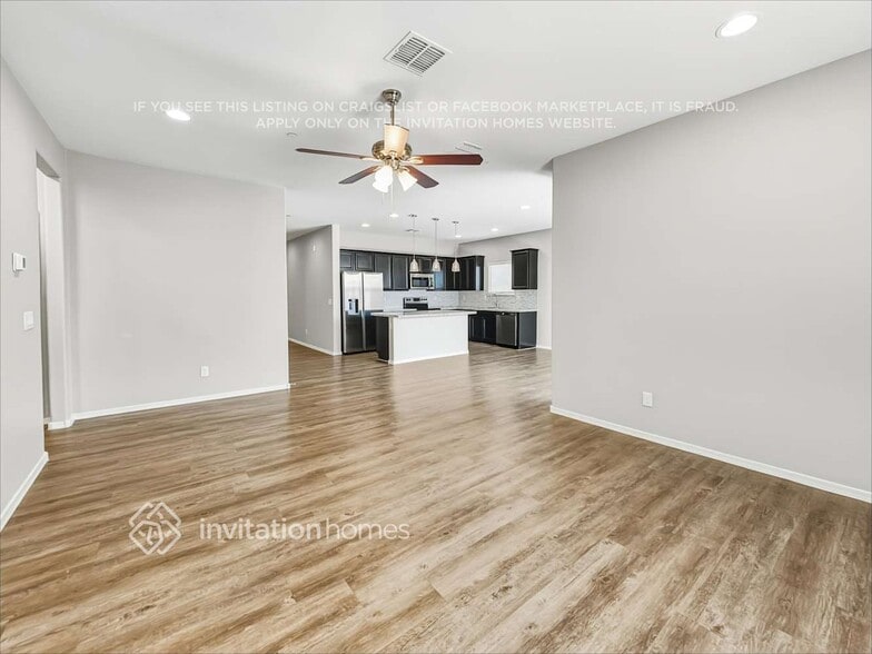 Building Photo - 21167 W Cypress St