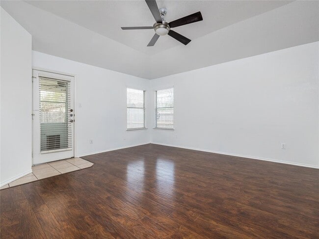 Building Photo - 222 Killian Loop