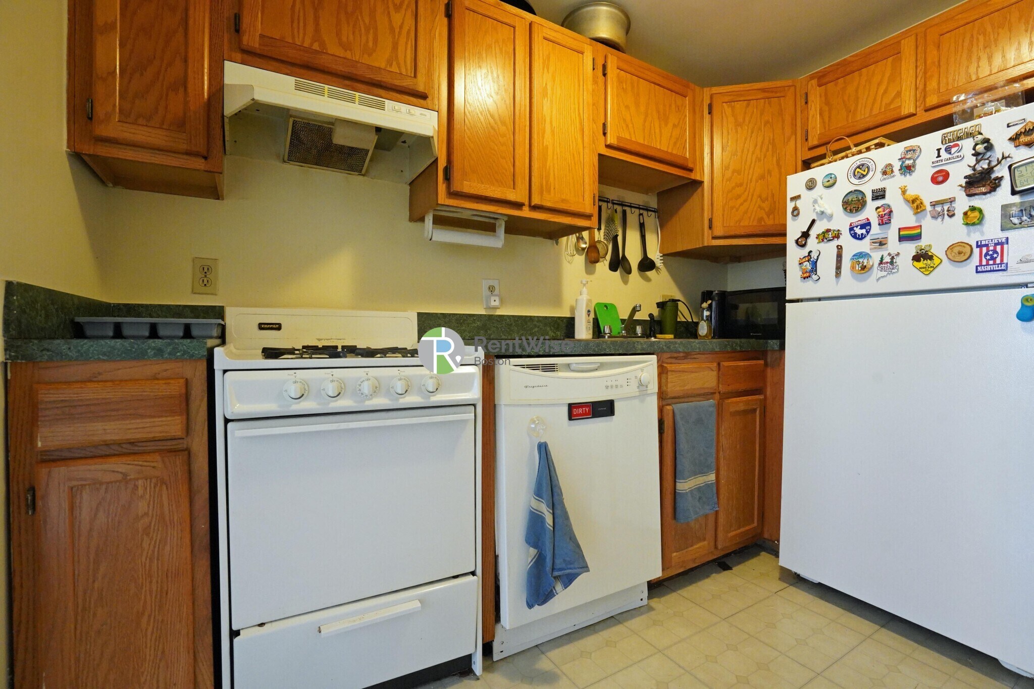 Building Photo - 12 Lorraine Ter