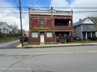 Building Photo - 1301 Main St