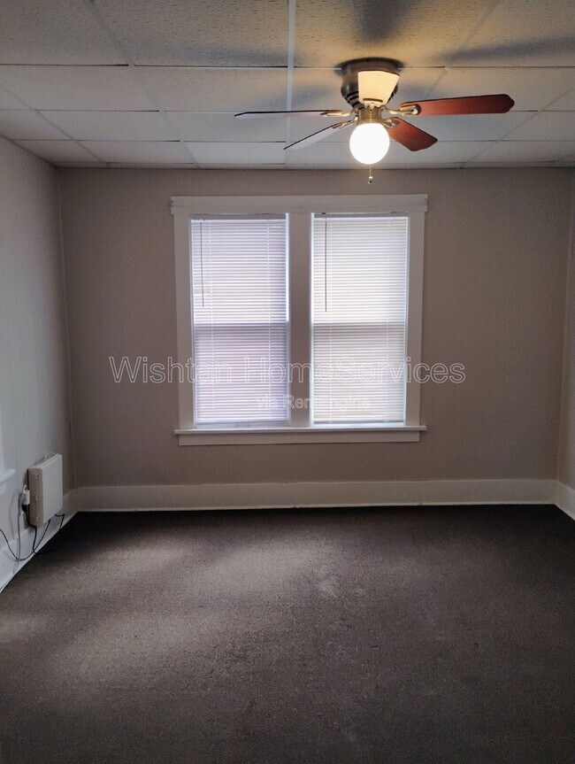 Building Photo - 209 Chandler Blvd