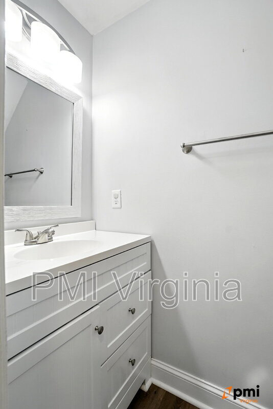 Building Photo - 159 Stoney Ridge Ave