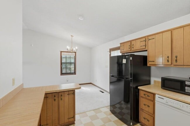 Building Photo - 6040 Austin Dr SW