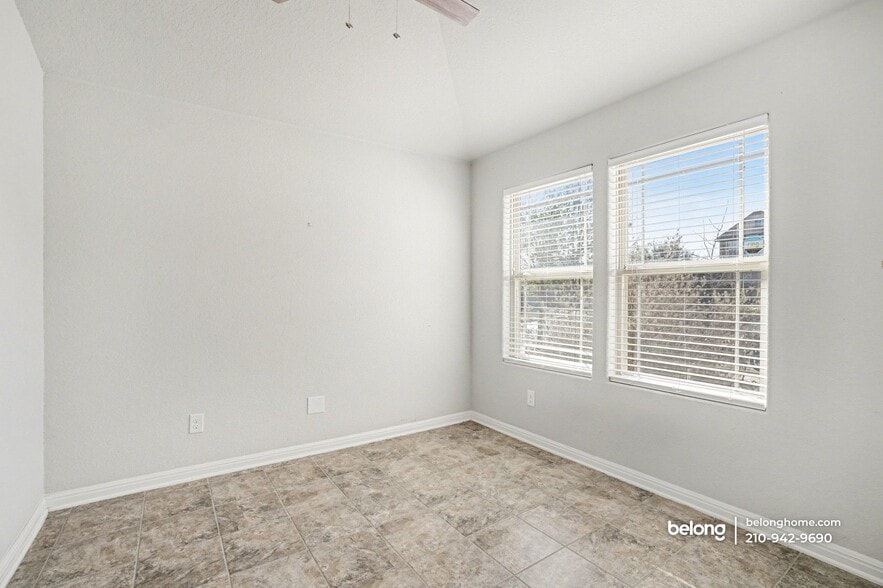 Building Photo - 11311 Silver Rose