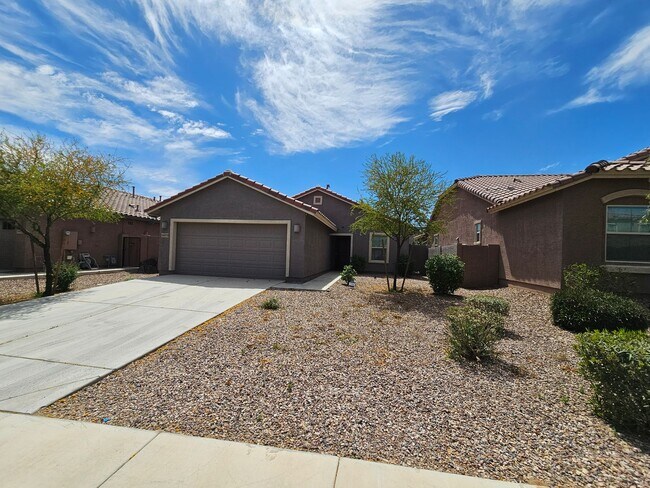 Primary Photo - lovely 3bd 2 bth home