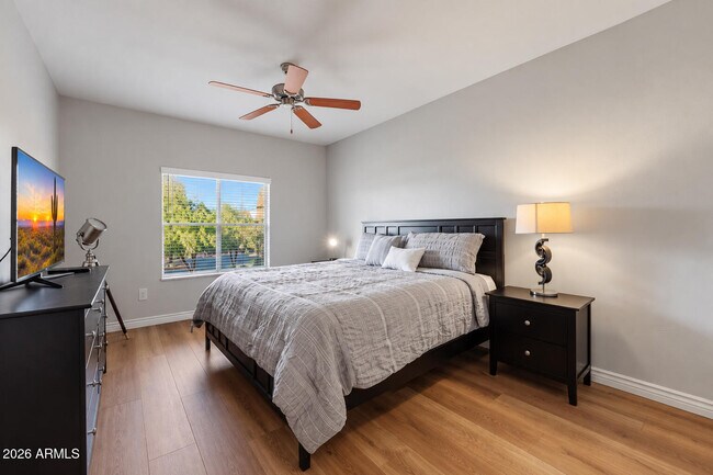 Building Photo - 5350 E Deer Valley Dr