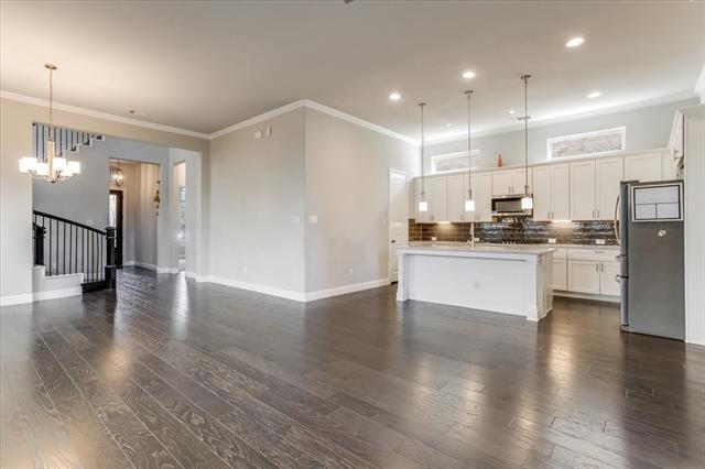 Building Photo - 17553 Sequoia Dr
