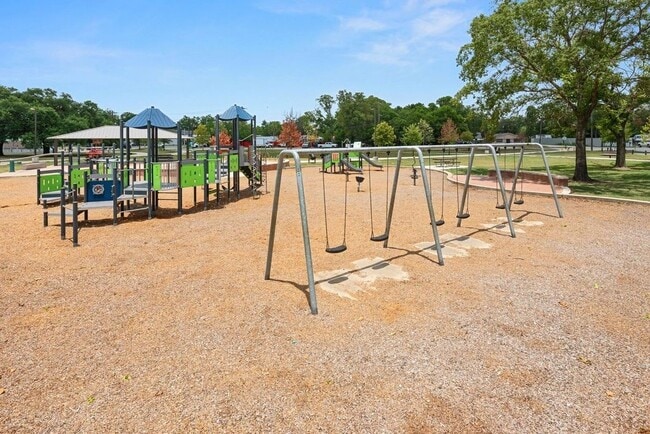 Building Photo - 6809 Glass St