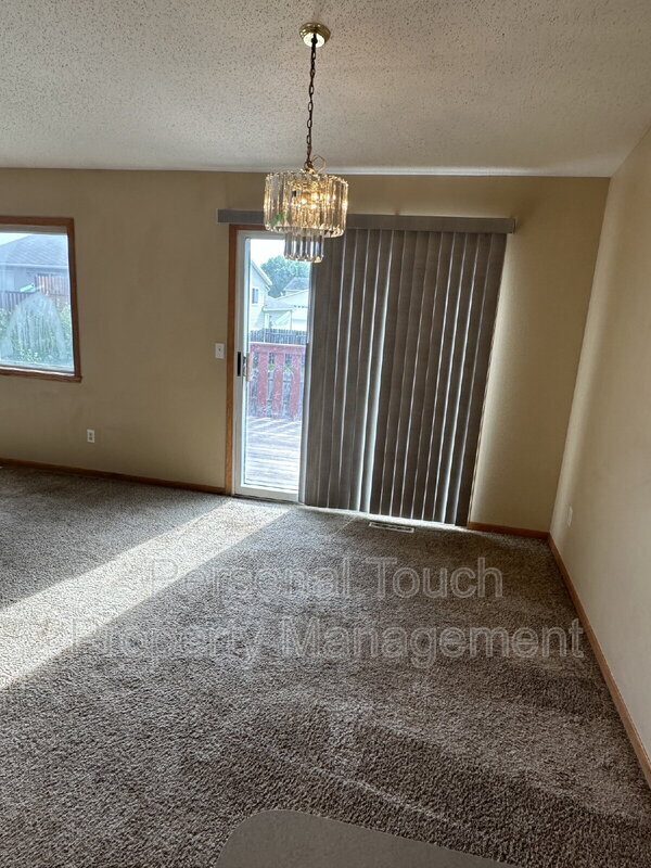 Building Photo - 2571 Amber Valley Ct
