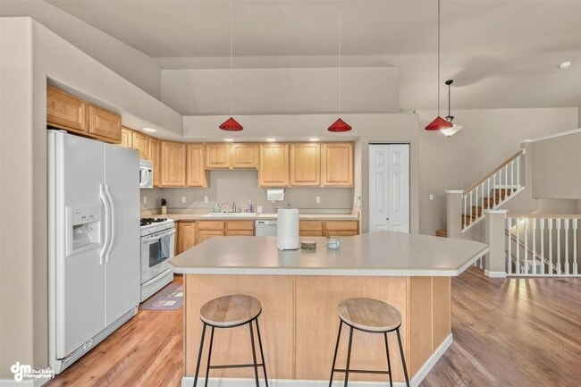 Building Photo - 4116 E Country Fair Dr