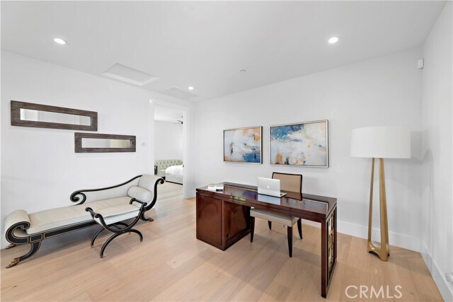 Building Photo - 2507 Alta Vista Dr