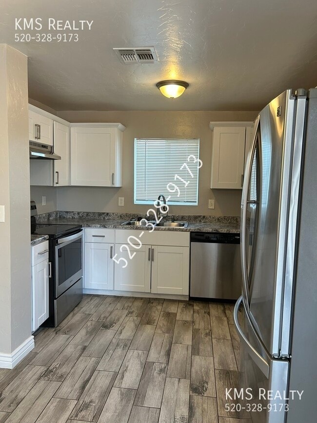 Building Photo - 302 E District St