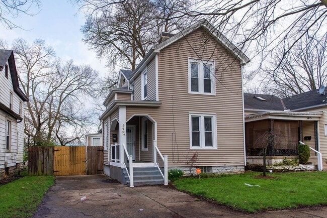 Primary Photo - MADISONVILLE-Spacious 2+ bedroom 1 ba w ga...