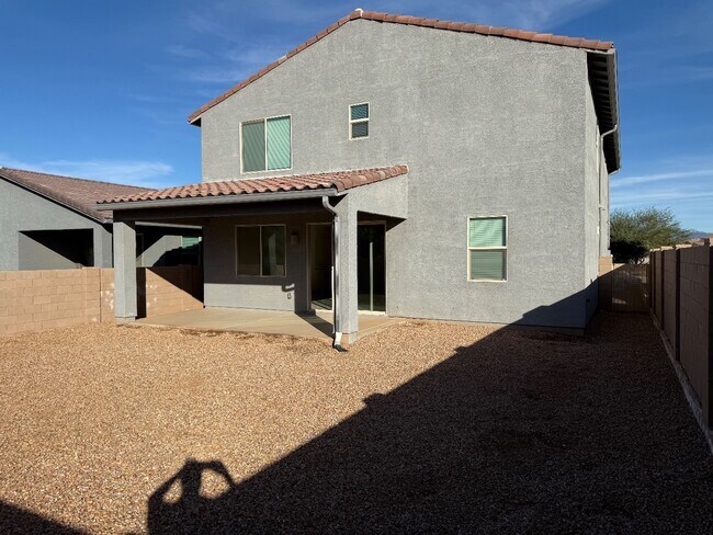 Building Photo - 7295 S Via Tierra Mesa