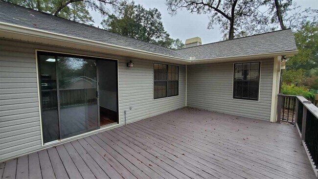 Building Photo - 4914 Ballygar Dr