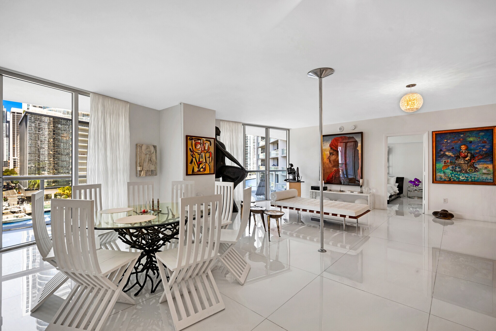 Building Photo - 475 Brickell Ave